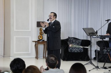 Вилли Токарев на концерте в Калининграде