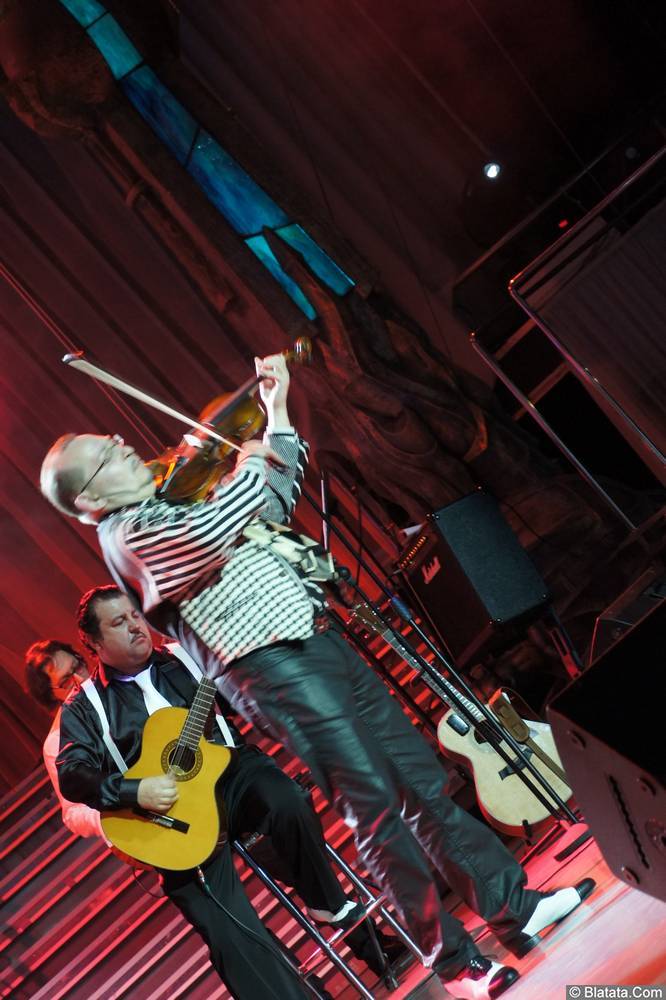 Алексей Дулькевич на сцене XIX фестиваля памяти Аркадия Северного 4