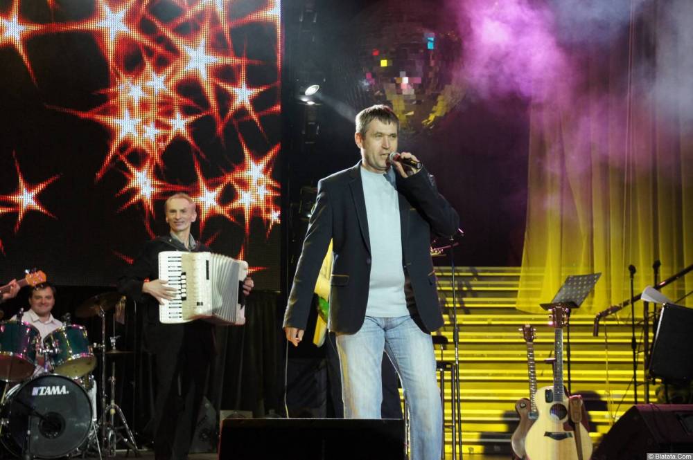 Николай Котрин на сцене XIX фестиваля памяти Аркадия Северного 4