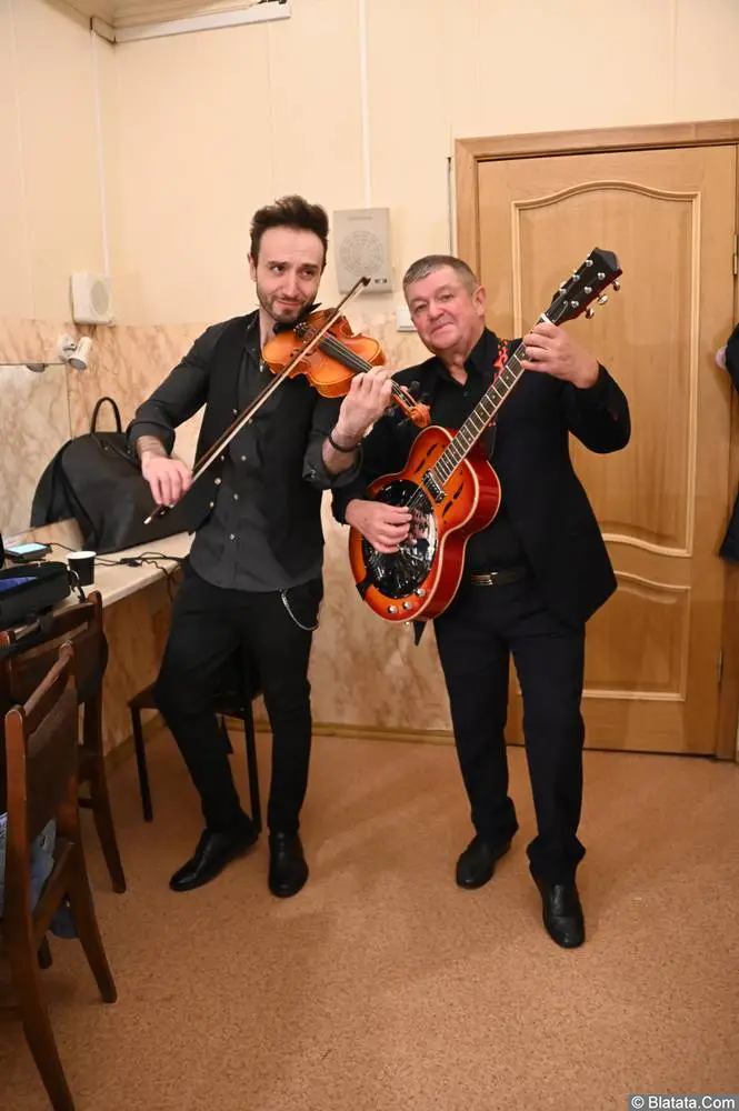 Евгений Любимцев перед выходом на сцену фестиваля «Звезды Невы»