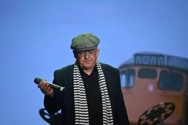 Диалог со зрителем. Евгений Любимцев