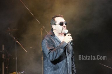 Концерт группы "Бутырка" в Калининграде. Владимир Ждамиров на сцене 6