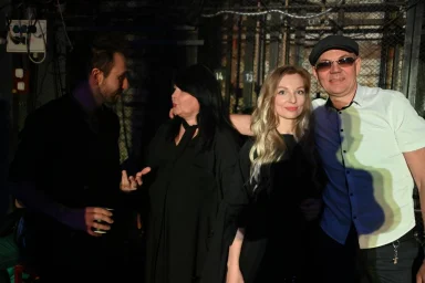 Олег Магадан в ожидании выхода на сцену | Петербург 2025