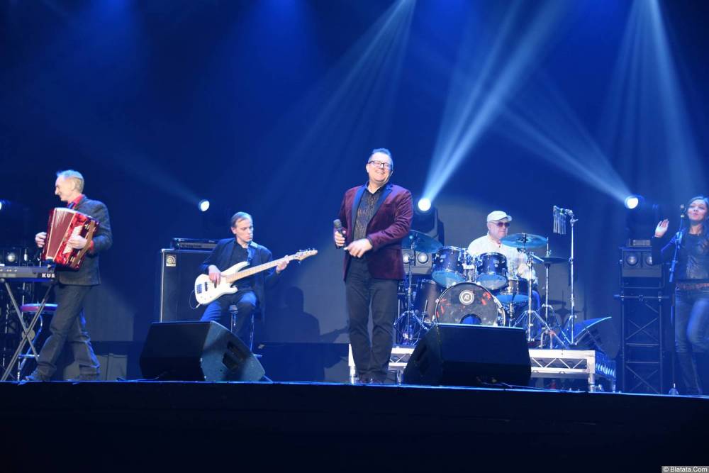 Виктор Баум на концерте в Питере 26 февраля 2018 года