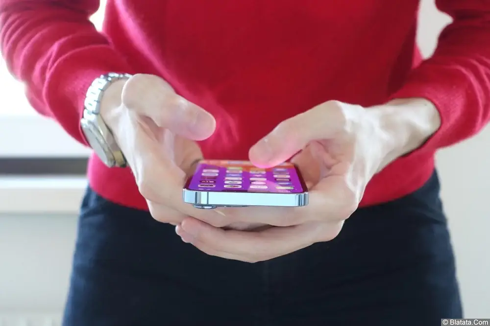 Почему смартфоны тормозят со временем — 7 простых объяснений