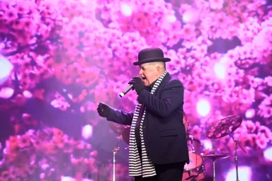 В лучах сценического света. Евгений Любимцев