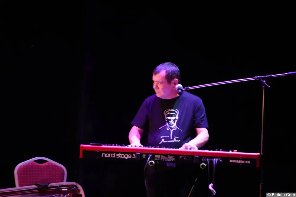 Концерт Лесоповала в Калининграде, клавишник