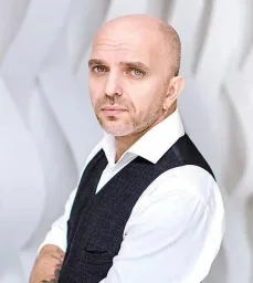 Александр Шоуа (экс. гр. «Непара»)