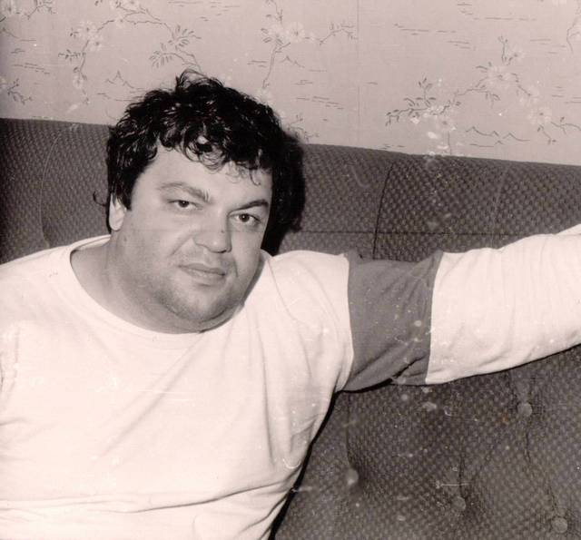 Алексей Ширяев во время работы над первым альбомом. 1990 1