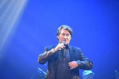 Владимир Черняков на фестивале памяти Аркадия Северного 2018 на сцене