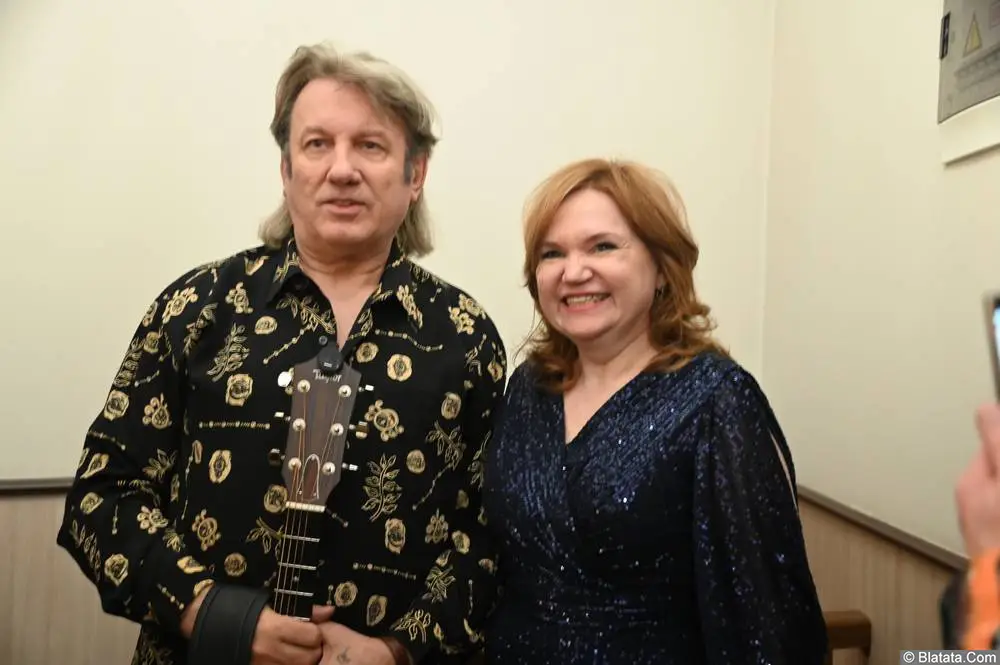 Закулисный отдых Юрия Лозы на фестивале в Петербурге