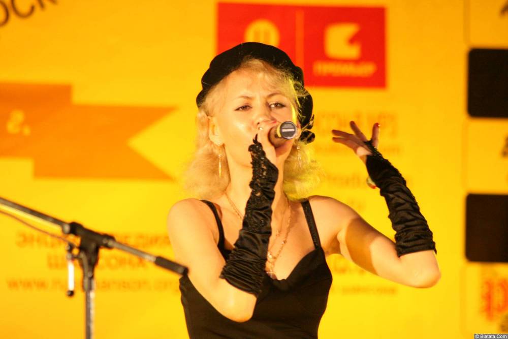 Юлия Андреева 13-14 декабря 2008 года на фестивале Хорошая песня 18
