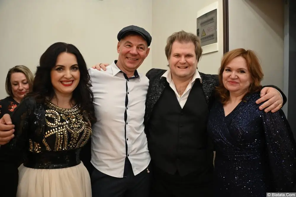 Олег Магадан в кругу друзей на фестивале в Санкт-Петербурге