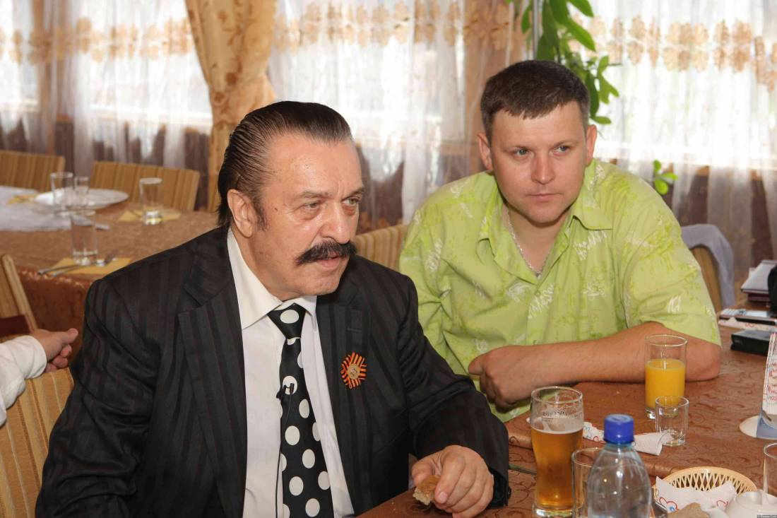 Вилли Токарев и Юрий Белоусов на обеде