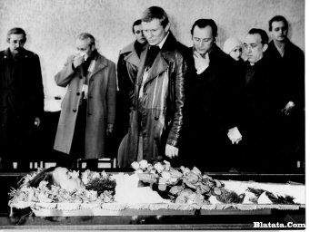 Прощание с Аркадием Северным в прощальном зале крематория в Ленинграде