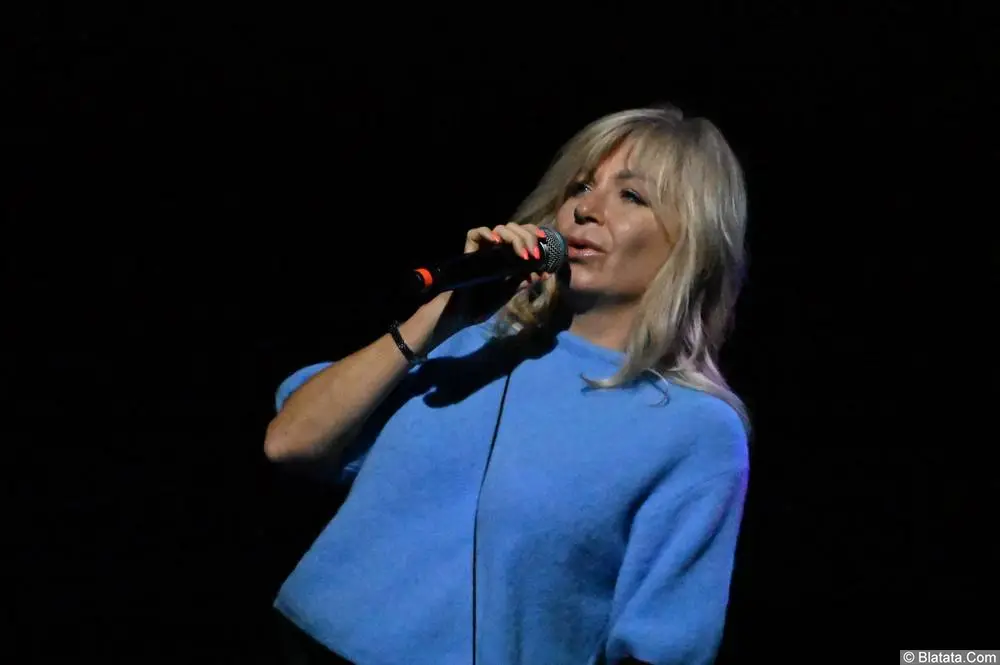 Аида Сергиенко на сцене и за кулисами после выступления на фестивале