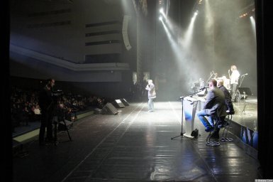 Слава Медяник на сцене на XX-м фестивале памяти Аркадия Северного