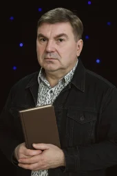 Студия «Ночное такси» выпустит сборник стихов Михаила Шелега