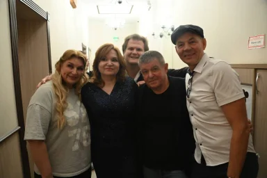 Олег Магадан в момент отдыха между выступлениями