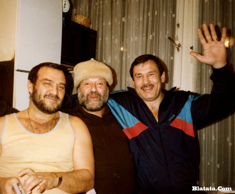 В Германии с друзьями. Слева-Ефим, справа-известный боксер Олег Коротаев Мюнхен, 1989