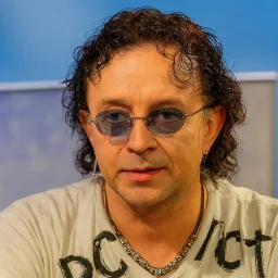 Рома Жуков Рома Жуков